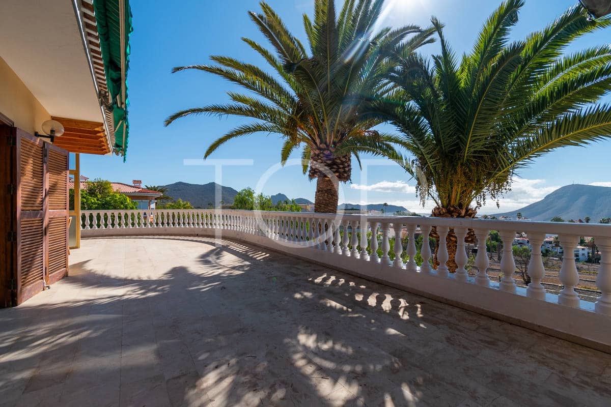 9 soverom Hus til salgs i Chayofa med garasje - € 1 595 000 (Ref: 8779159)