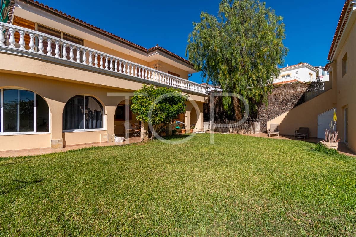 9 soverom Hus til salgs i Chayofa med garasje - € 1 595 000 (Ref: 8779159)