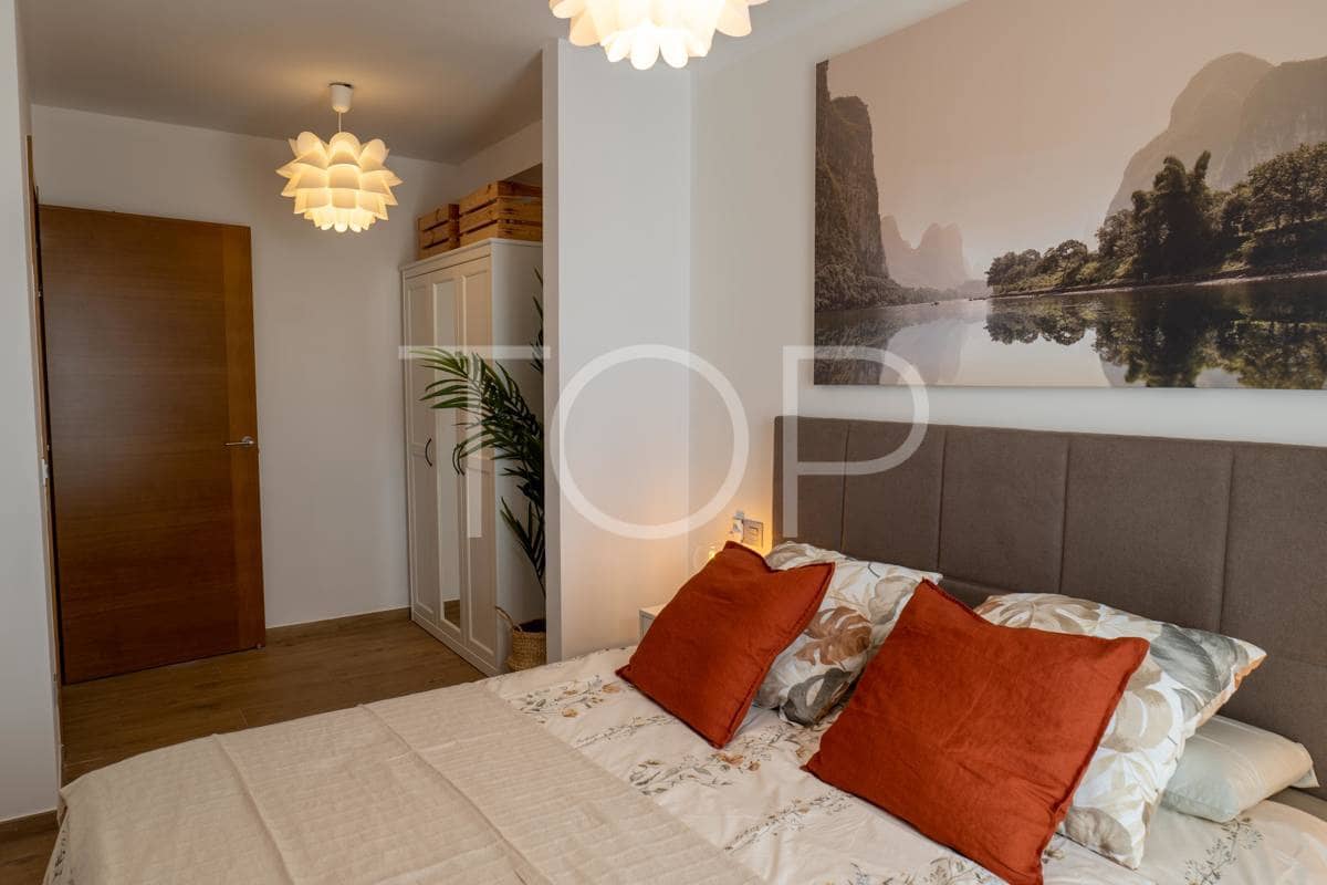 3 bedroom Flat for sale in La Tejita with pool garage - € 399,000 (Ref: 8791607)