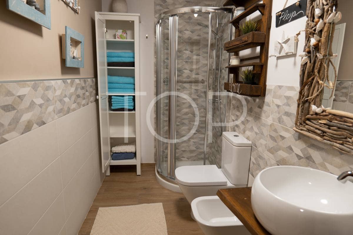 3 bedroom Flat for sale in La Tejita with pool garage - € 399,000 (Ref: 8791607)