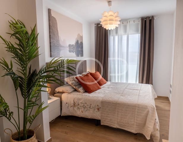 Piso de 3 habitaciones en La Tejita, Granadilla de Abona en venta con piscina garaje - 399.000 € (Ref: 8791607)