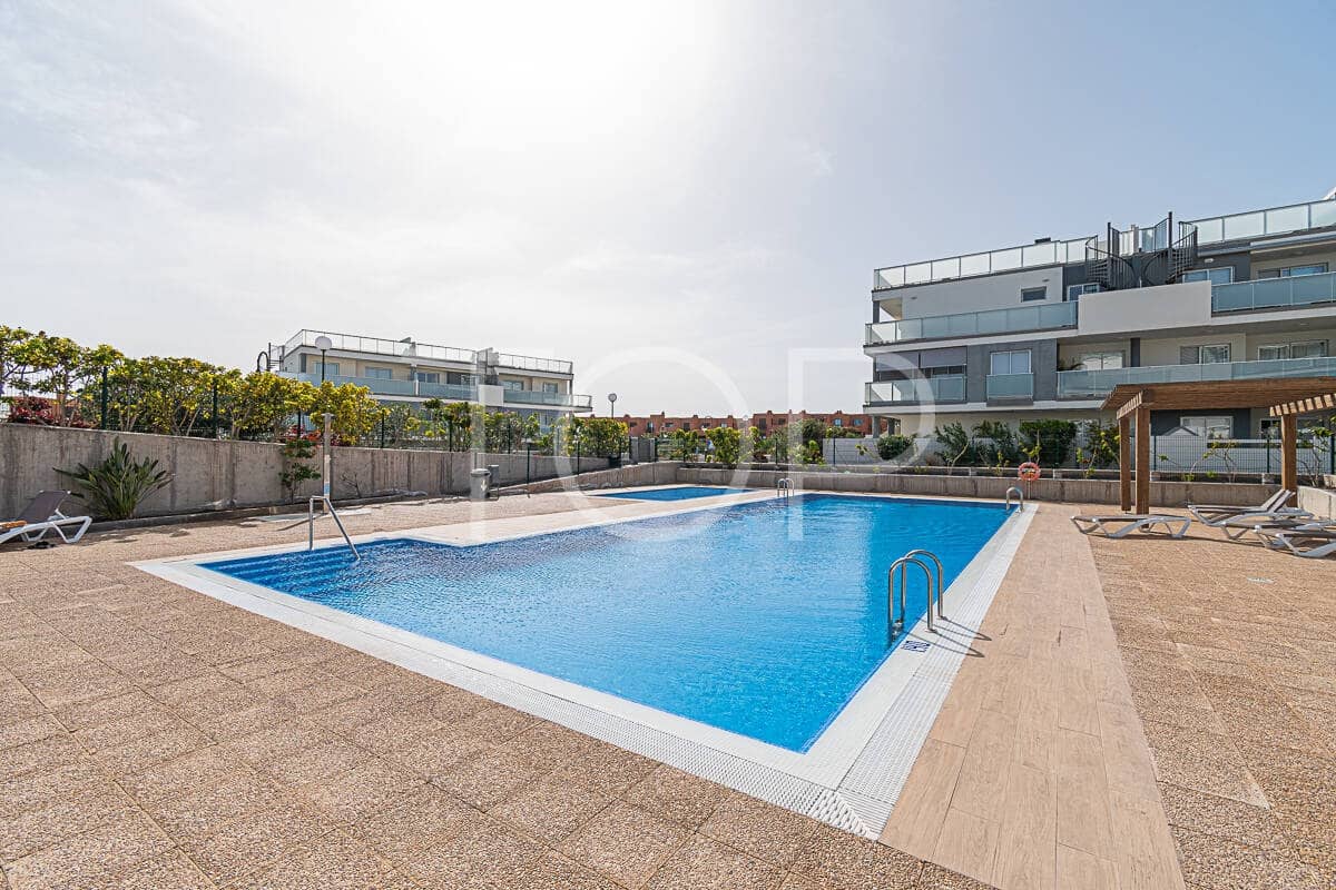 3 bedroom Flat for sale in La Tejita with pool garage - € 399,000 (Ref: 8791607)