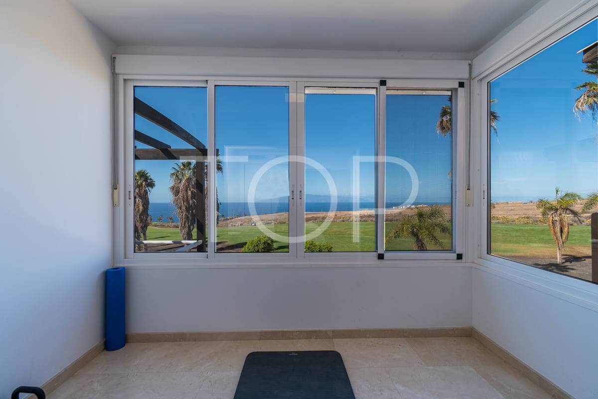 2 soveværelse Rækkehus til salg i Costa Adeje med swimmingpool garage - € 595.000 (Ref: 8816851)