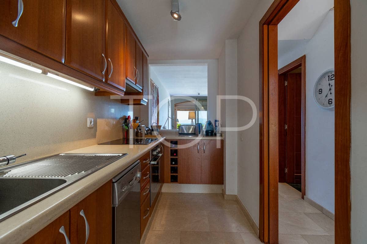 2 soveværelse Rækkehus til salg i Costa Adeje med swimmingpool garage - € 595.000 (Ref: 8816851)