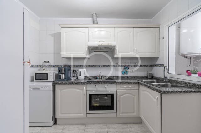 3 quarto Moradia em Banda para venda em Torviscas Bajo, Adeje - 425 000 € (Ref: 8840438)