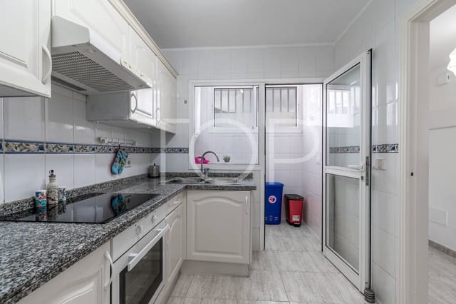 3 quarto Moradia em Banda para venda em Torviscas Bajo, Adeje - 425 000 € (Ref: 8840438)