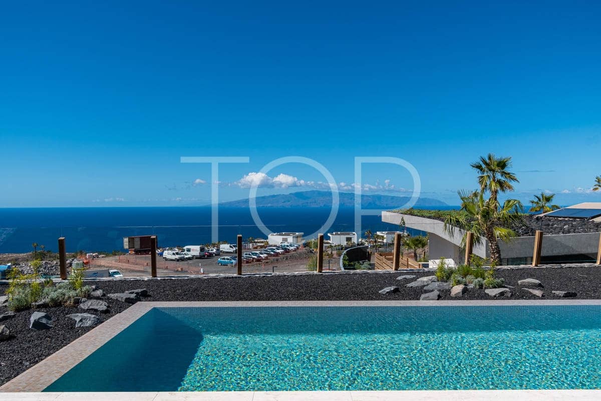 3 soveværelse Villa til salg i Guia de Isora med swimmingpool garage - € 2.350.000 (Ref: 8868661)