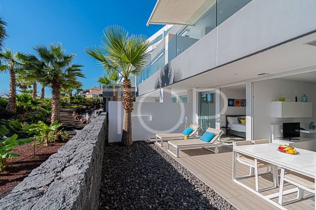 1 soveværelse Lejlighed til salg i Playa del Duque, Adeje med swimmingpool - € 499.000 (Ref: 8885580)