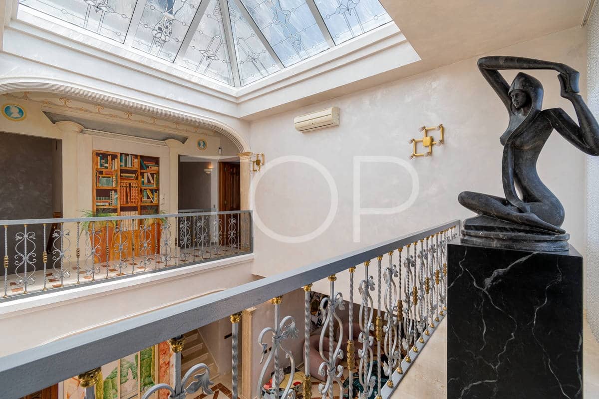 5 soveværelse Villa til salg i Costa Adeje med swimmingpool garage - € 2.600.000 (Ref: 8895948)