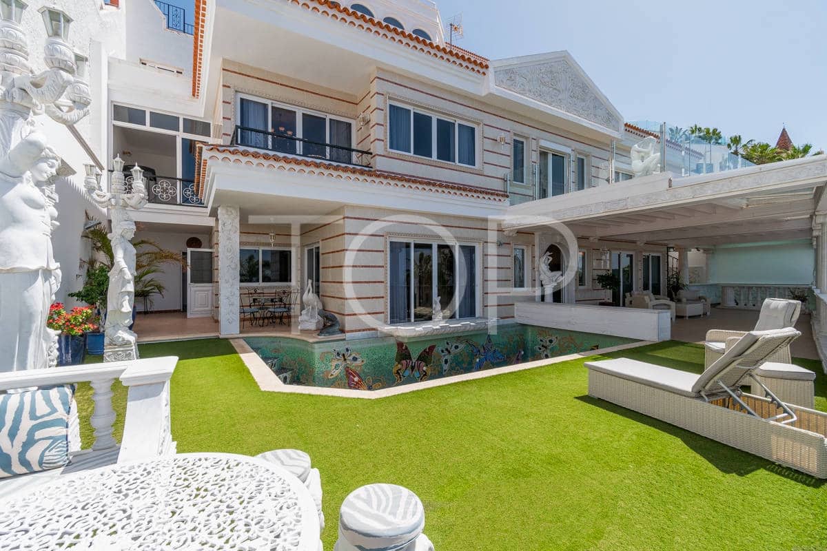 5 soveværelse Villa til salg i Costa Adeje med swimmingpool garage - € 2.600.000 (Ref: 8895948)