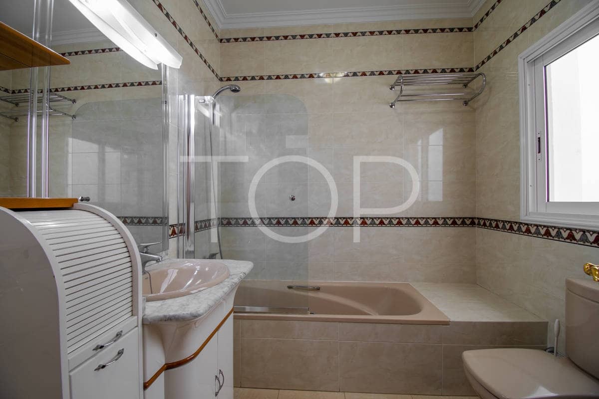 5 soveværelse Villa til salg i Costa Adeje med swimmingpool garage - € 2.600.000 (Ref: 8895948)