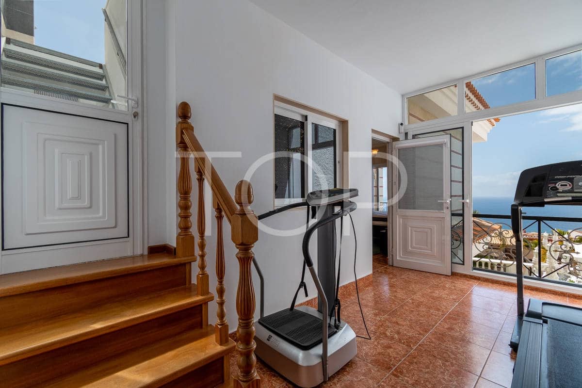 5 soveværelse Villa til salg i Costa Adeje med swimmingpool garage - € 2.600.000 (Ref: 8895948)