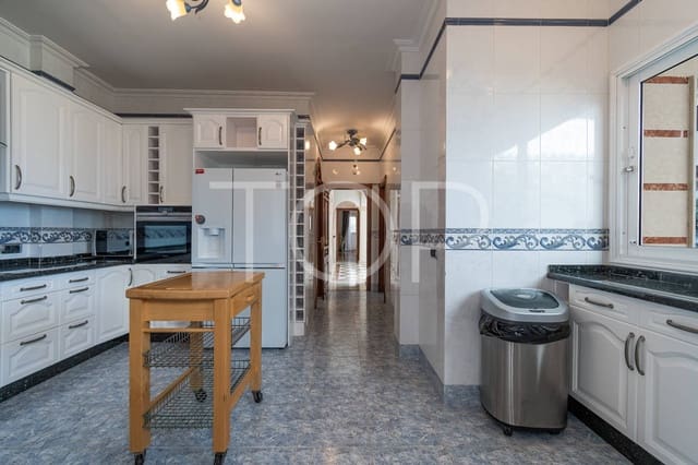 5 sypialnia Willa na sprzedaż w San Eugenio Alto, Adeje z basenem garażem - 2 600 000 € (Ref: 8895948)