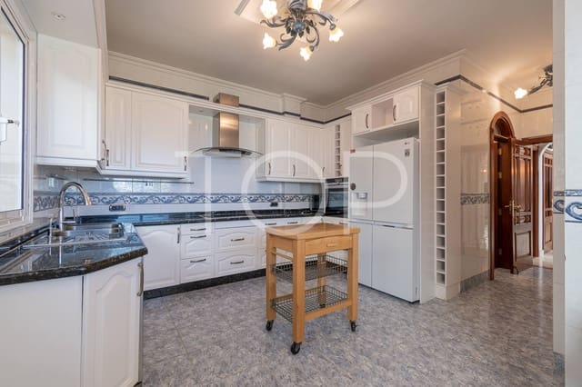 5 sypialnia Willa na sprzedaż w San Eugenio Alto, Adeje z basenem garażem - 2 600 000 € (Ref: 8895948)