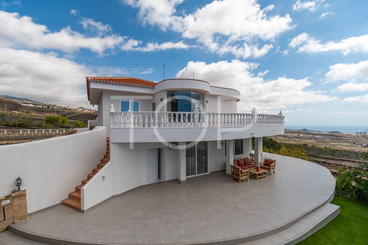 5 slaapkamer Finca/Landhuis te koop in San Miguel de Abona met zwembad garage - € 1.800.000 (Ref: 8895949)