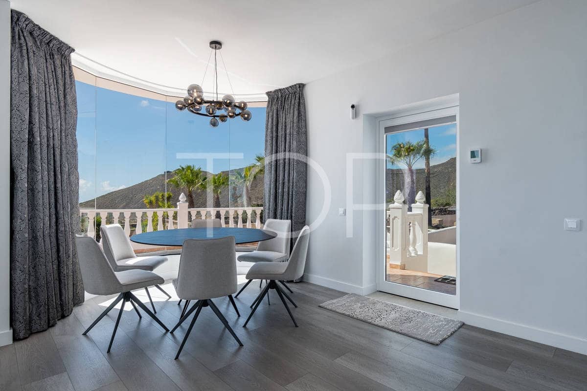 5 slaapkamer Finca/Landhuis te koop in San Miguel de Abona met zwembad garage - € 1.800.000 (Ref: 8895949)