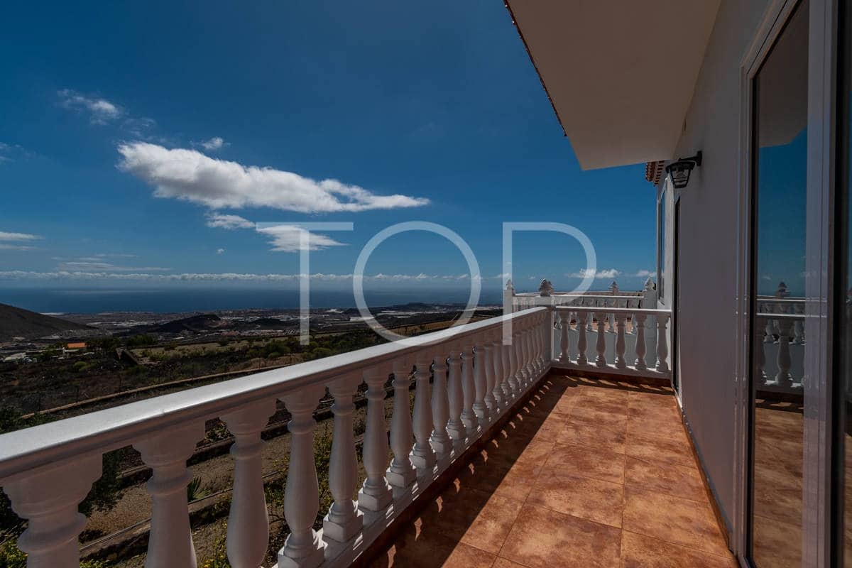 5 slaapkamer Finca/Landhuis te koop in San Miguel de Abona met zwembad garage - € 1.800.000 (Ref: 8895949)