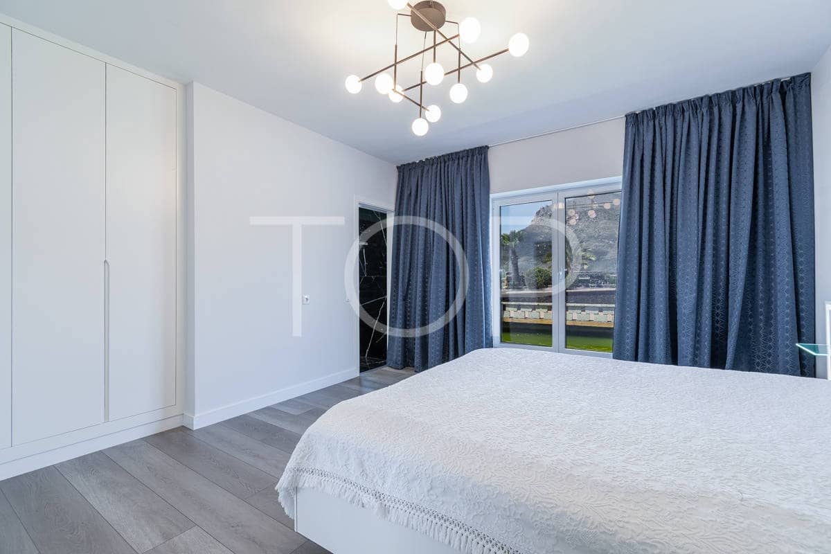 5 slaapkamer Finca/Landhuis te koop in San Miguel de Abona met zwembad garage - € 1.800.000 (Ref: 8895949)