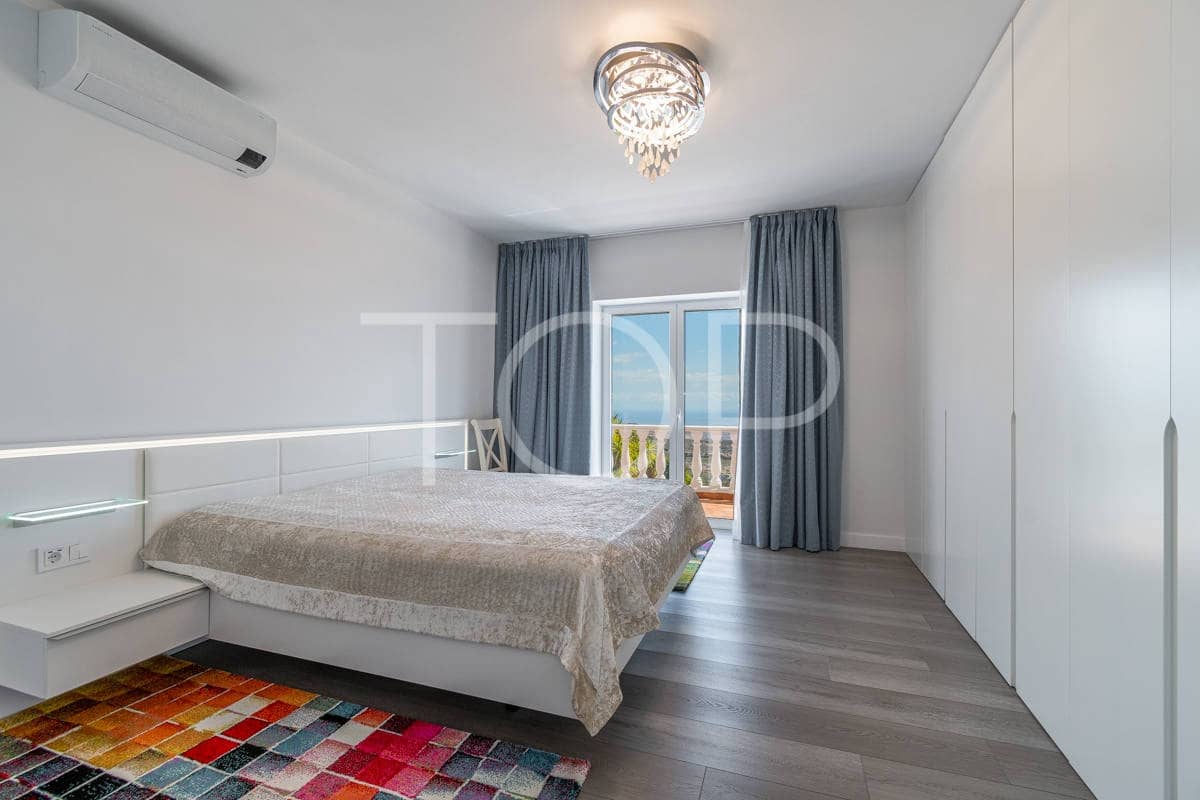 5 slaapkamer Finca/Landhuis te koop in San Miguel de Abona met zwembad garage - € 1.800.000 (Ref: 8895949)