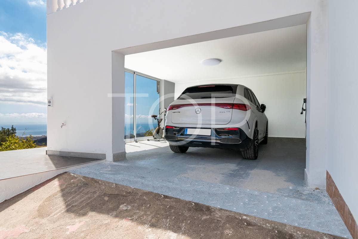 5 slaapkamer Finca/Landhuis te koop in San Miguel de Abona met zwembad garage - € 1.800.000 (Ref: 8895949)