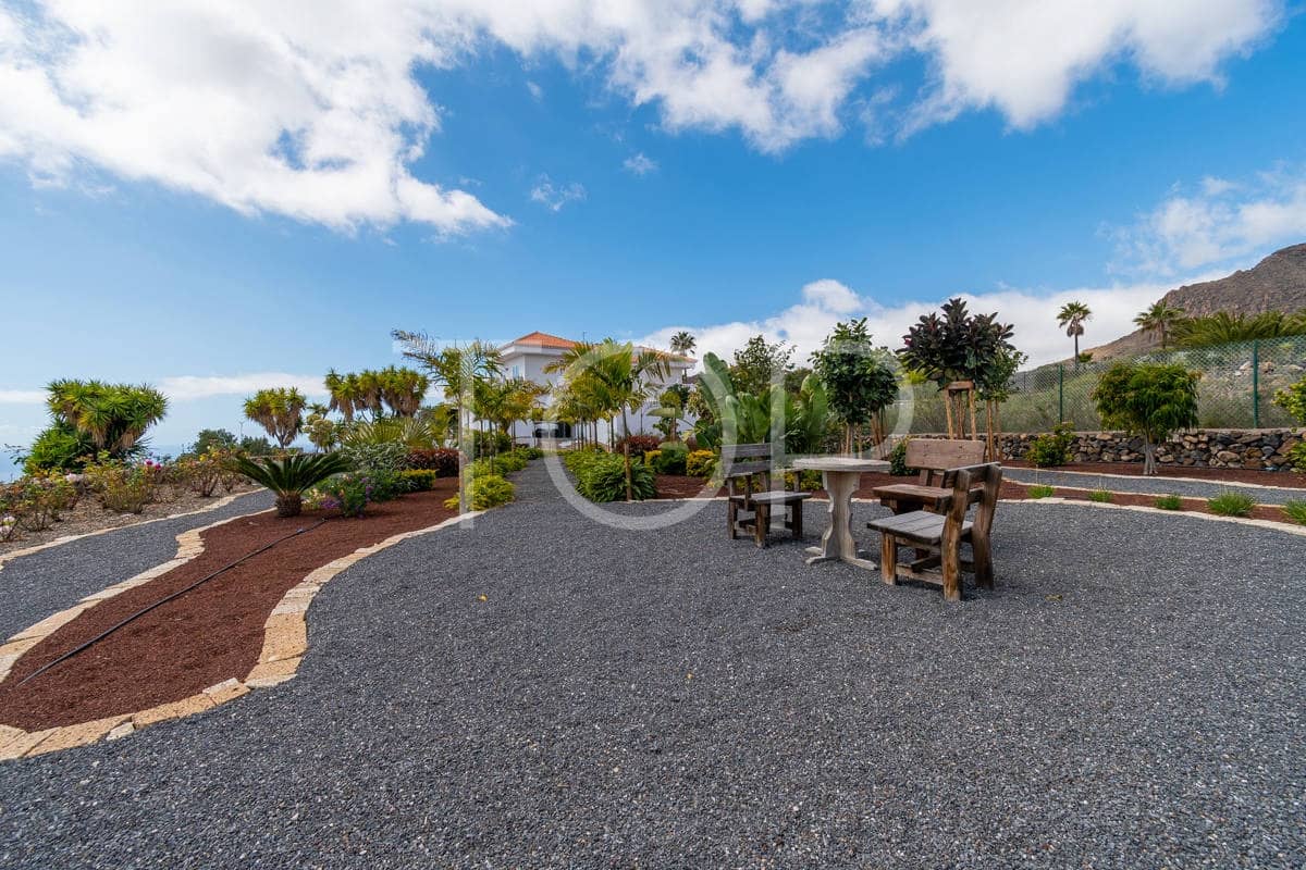 5 slaapkamer Finca/Landhuis te koop in San Miguel de Abona met zwembad garage - € 1.800.000 (Ref: 8895949)