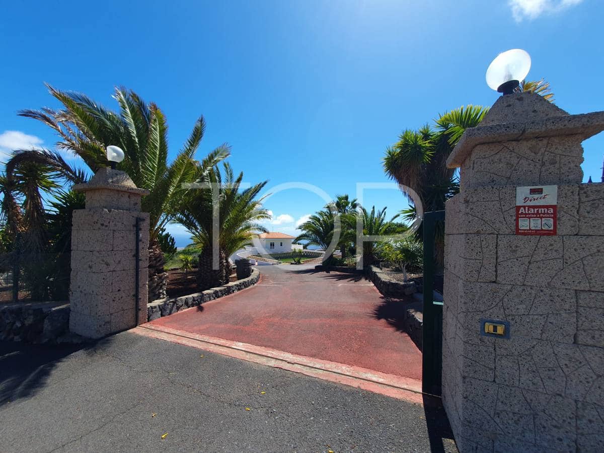 5 slaapkamer Finca/Landhuis te koop in San Miguel de Abona met zwembad garage - € 1.800.000 (Ref: 8895949)