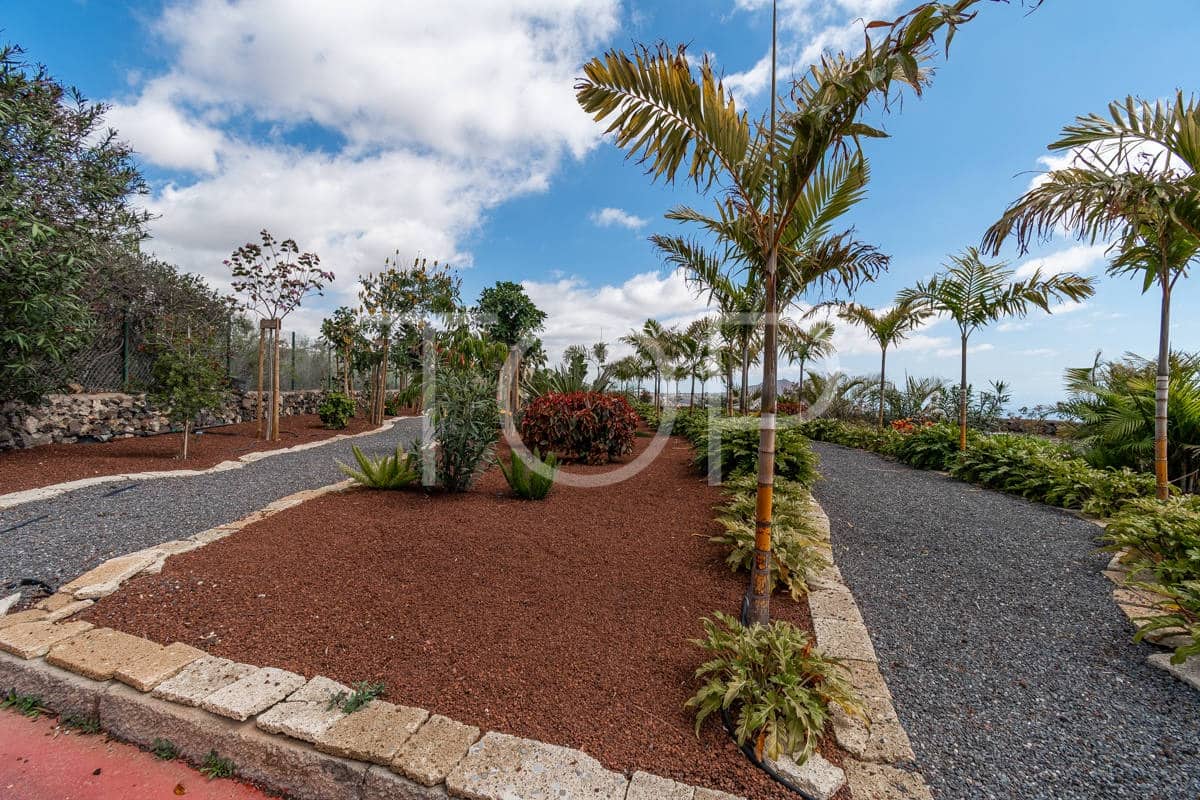 5 slaapkamer Finca/Landhuis te koop in San Miguel de Abona met zwembad garage - € 1.800.000 (Ref: 8895949)