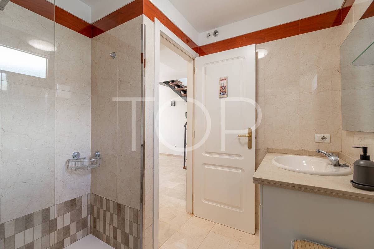 2 soveværelse Penthouse til salg i Palm-Mar med swimmingpool garage - € 399.000 (Ref: 8912461)