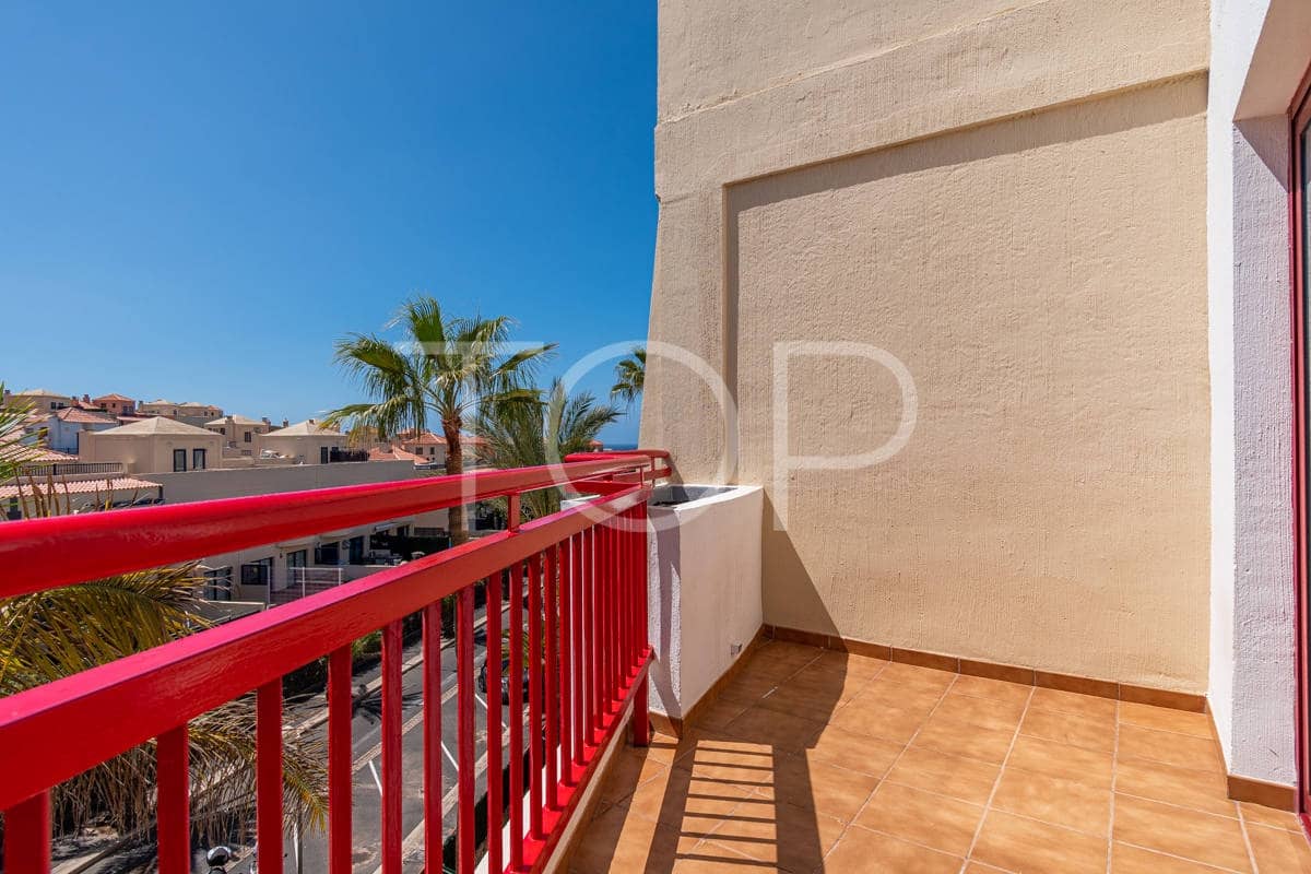 2 soveværelse Penthouse til salg i Palm-Mar med swimmingpool garage - € 399.000 (Ref: 8912461)