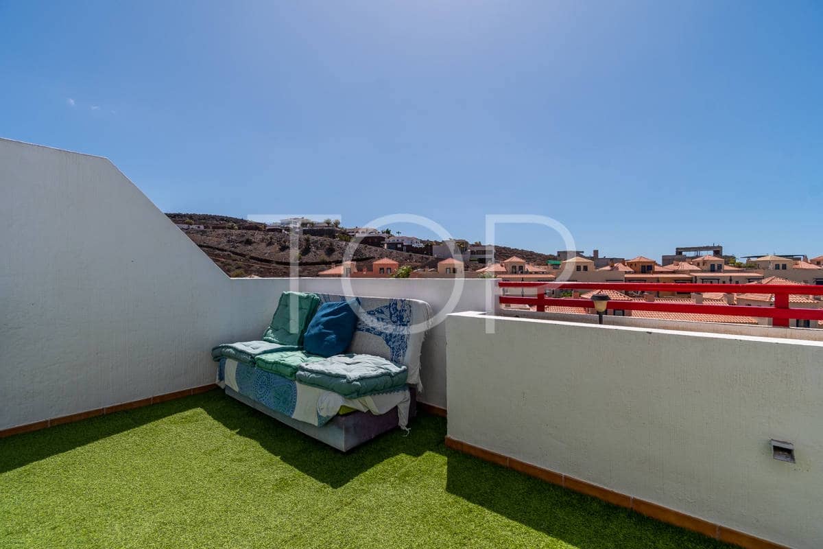 2 soveværelse Penthouse til salg i Palm-Mar med swimmingpool garage - € 399.000 (Ref: 8912461)