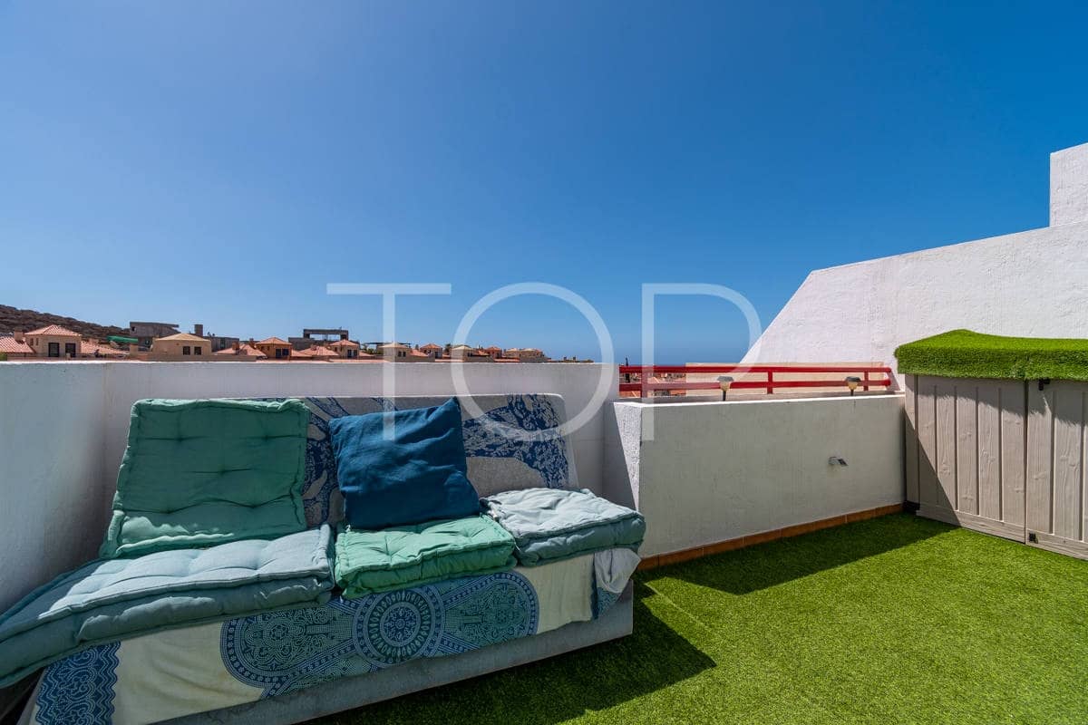 2 soveværelse Penthouse til salg i Palm-Mar med swimmingpool garage - € 399.000 (Ref: 8912461)