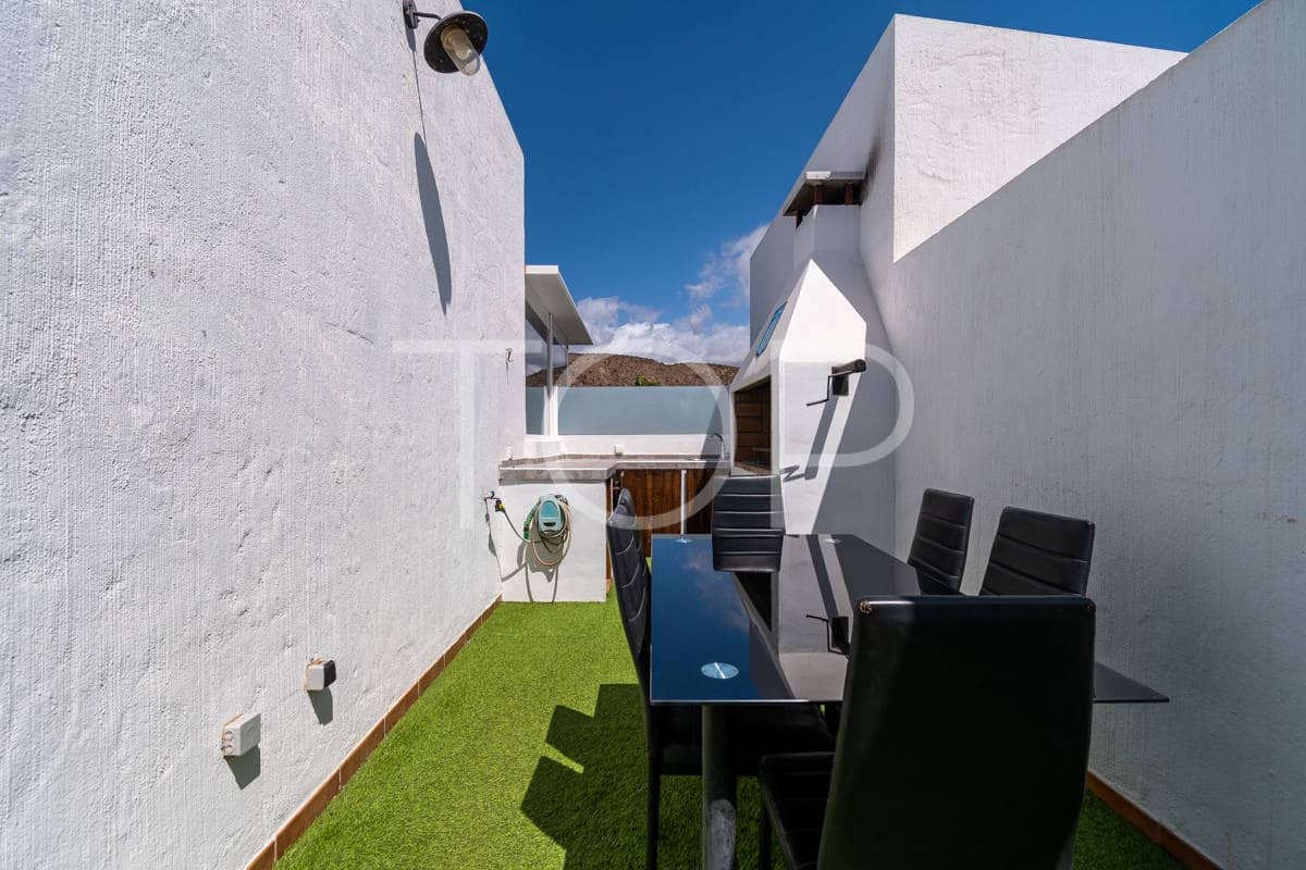 2 soveværelse Penthouse til salg i Palm-Mar med swimmingpool garage - € 399.000 (Ref: 8912461)