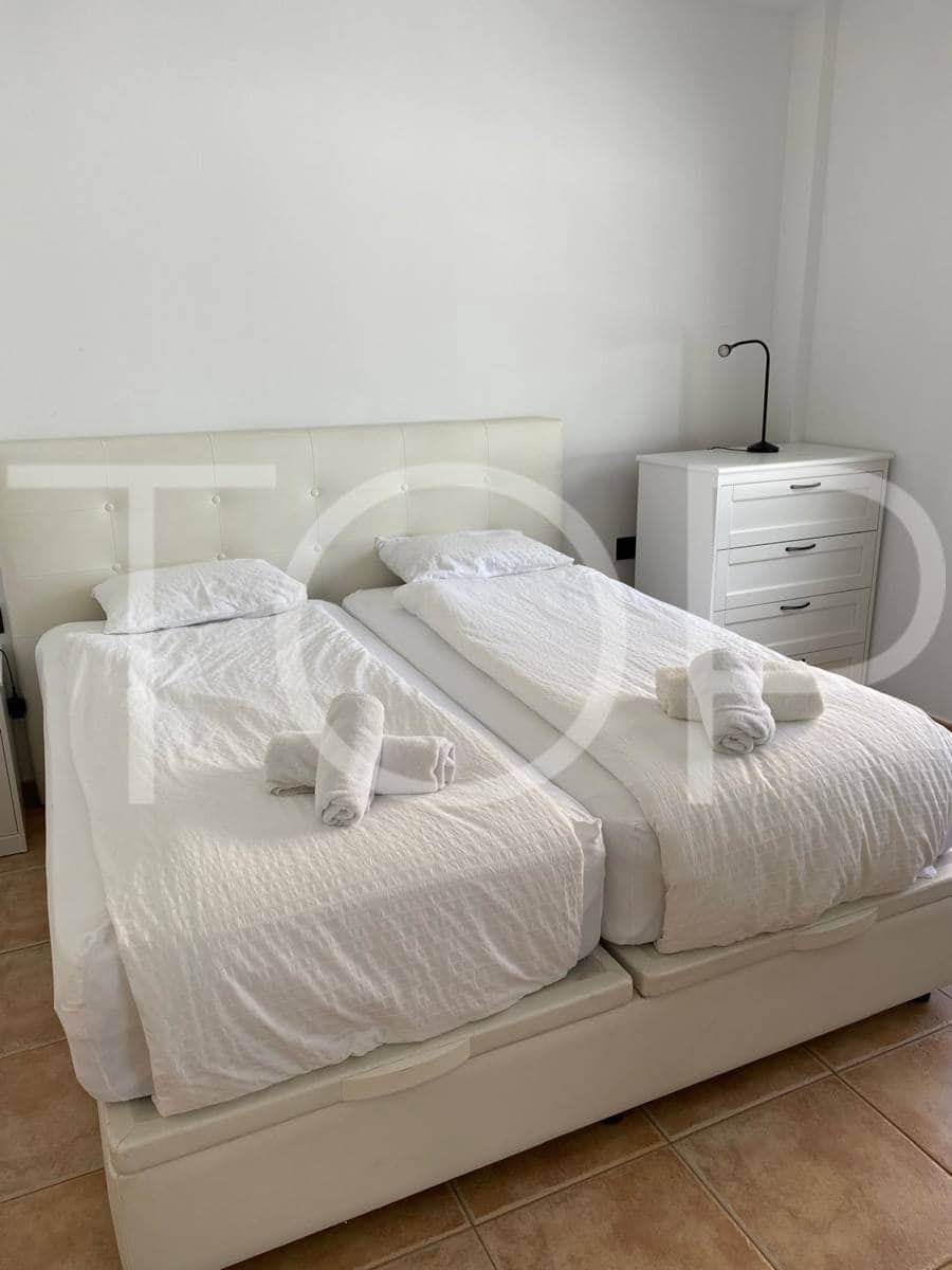 5 chambre Villa/Maison à vendre à Adeje avec piscine garage - 1 880 000 € (Ref: 8920879)