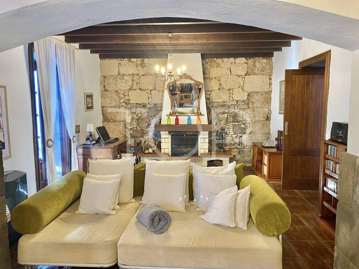 5 soveværelse Byhus til salg i Charco del Pino med swimmingpool - € 880.000 (Ref: 8931730)