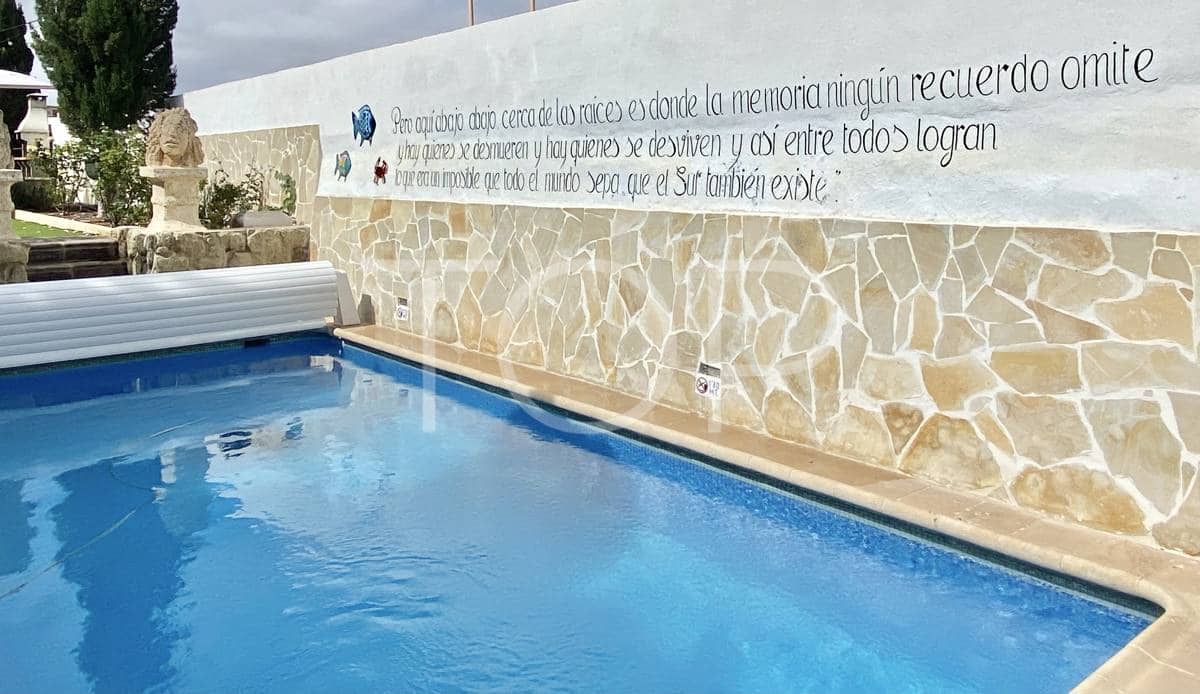 5 soveværelse Byhus til salg i Charco del Pino med swimmingpool - € 880.000 (Ref: 8931730)