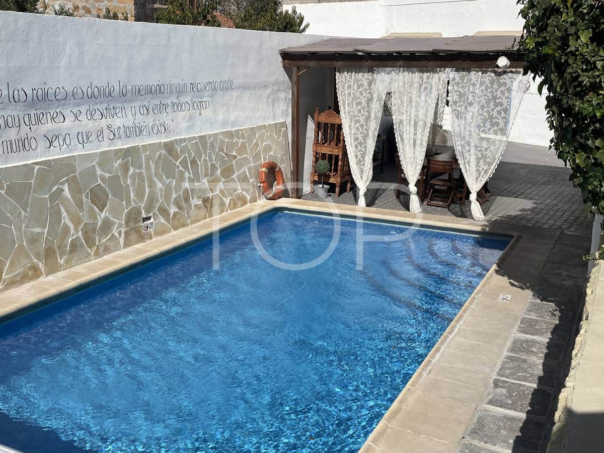 5 soveværelse Byhus til salg i Charco del Pino med swimmingpool - € 880.000 (Ref: 8931730)