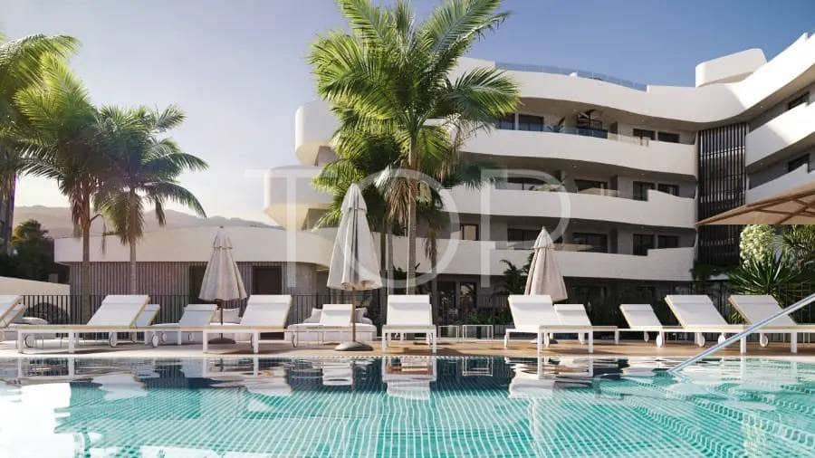 2 slaapkamer Flat te koop in El Medano met zwembad garage - € 385.000 (Ref: 8931732)