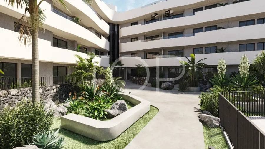 2 slaapkamer Flat te koop in El Medano met zwembad garage - € 385.000 (Ref: 8931732)