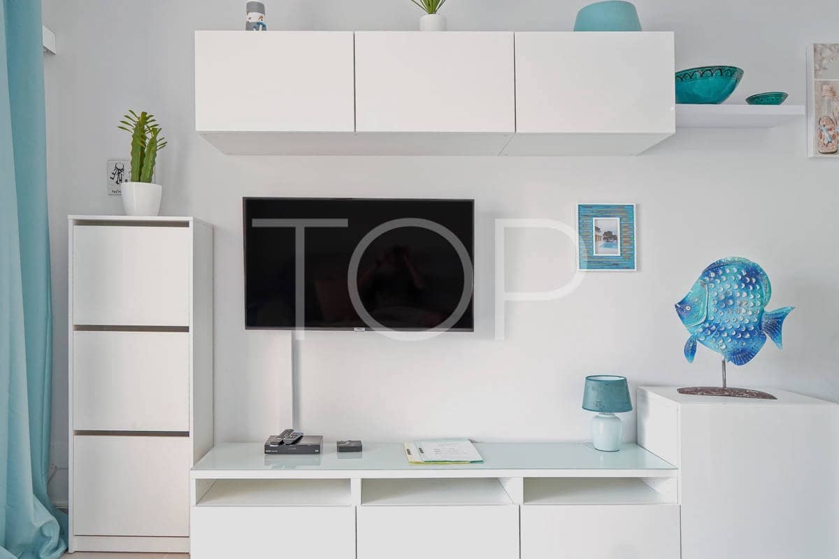 2 soveværelse Lejlighed til salg i Playa del Duque med swimmingpool garage - € 590.000 (Ref: 8938317)