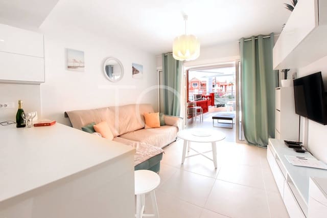 2 slaapkamer Flat te koop in Playa del Duque, Adeje met zwembad garage - € 590.000 (Ref: 8938317)