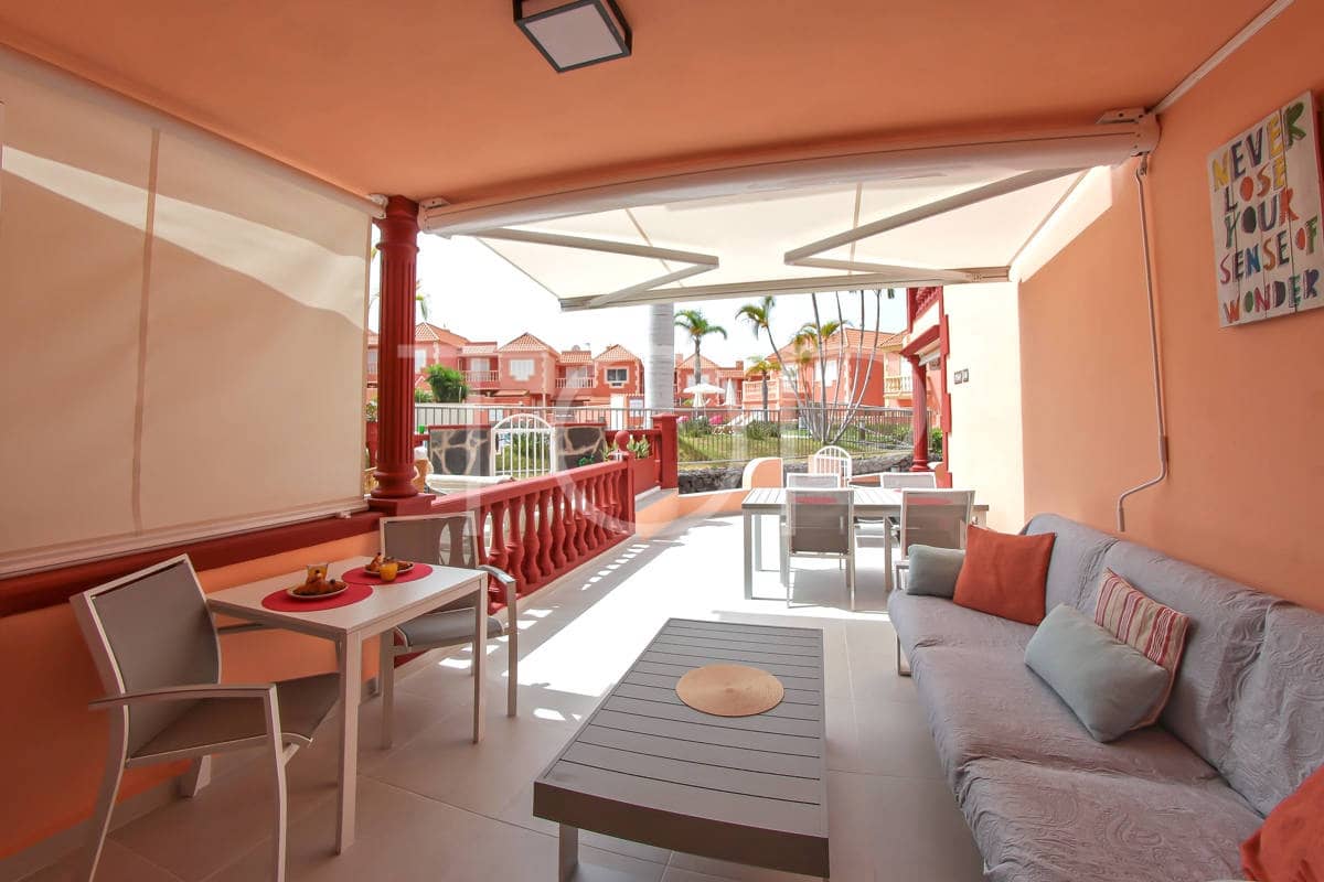 2 soveværelse Lejlighed til salg i Playa del Duque med swimmingpool garage - € 590.000 (Ref: 8938317)