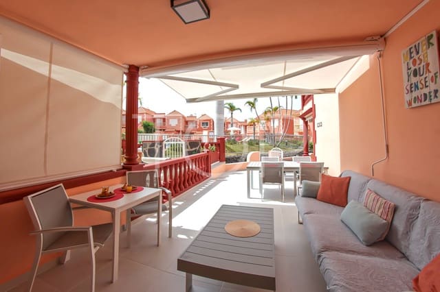 2 slaapkamer Flat te koop in Playa del Duque, Adeje met zwembad garage - € 590.000 (Ref: 8938317)