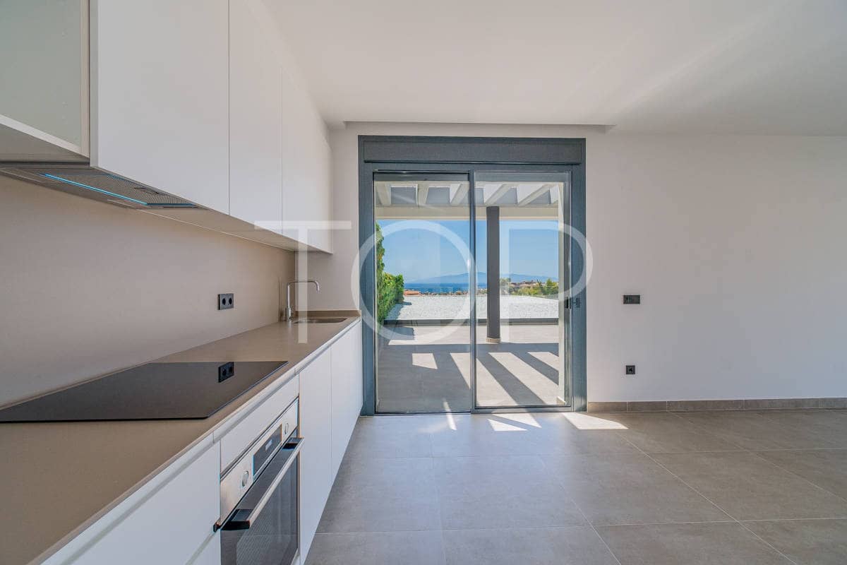 3 soveværelse Penthouse til salg i Fanabe med swimmingpool garage - € 1.295.000 (Ref: 8941022)