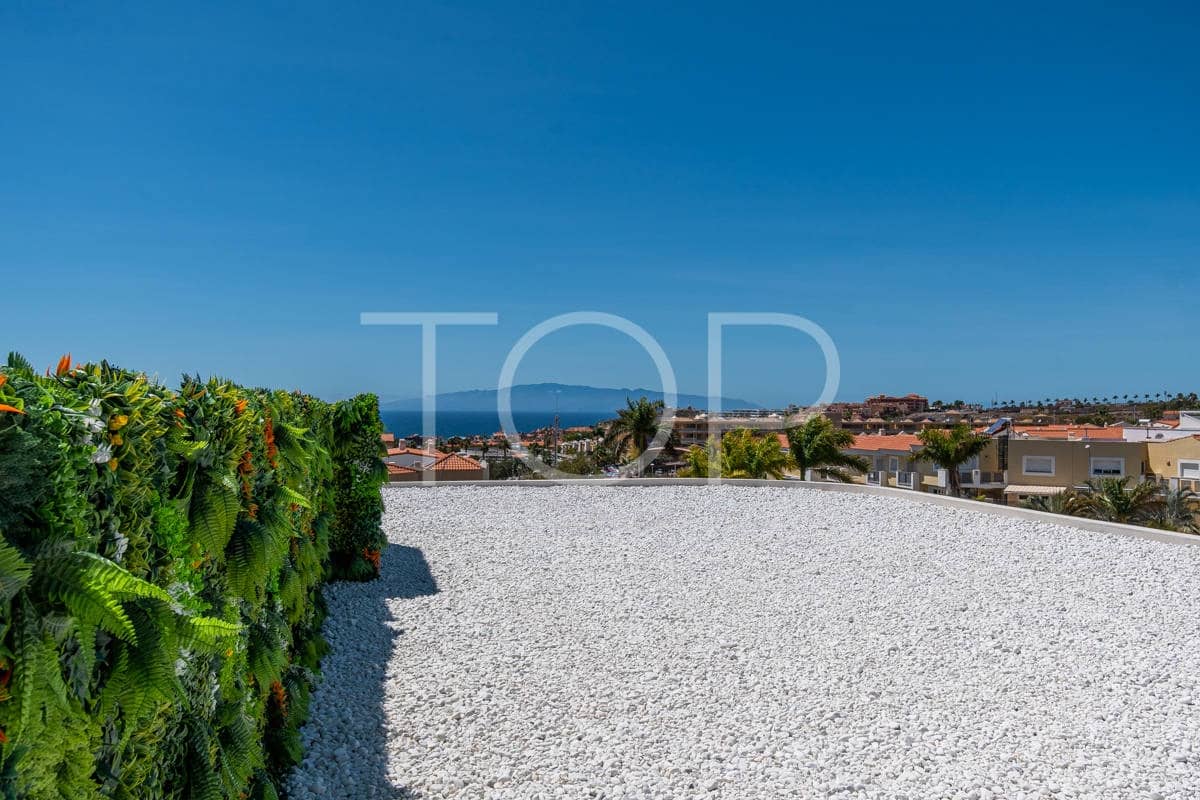 3 soveværelse Penthouse til salg i Fanabe med swimmingpool garage - € 1.295.000 (Ref: 8941022)