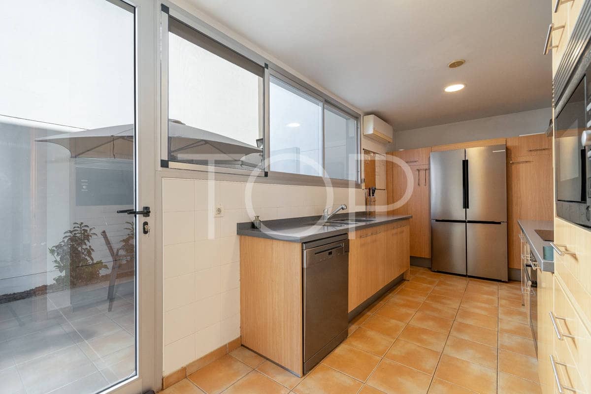 3 chambre Villa/Maison à vendre à Chayofa avec garage - 850 000 € (Ref: 8945683)