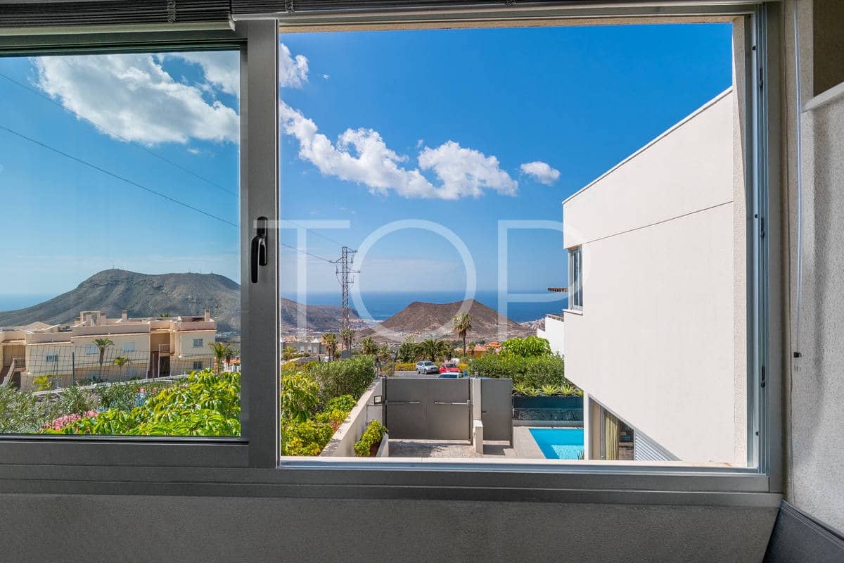 3 chambre Villa/Maison à vendre à Chayofa avec garage - 850 000 € (Ref: 8945683)