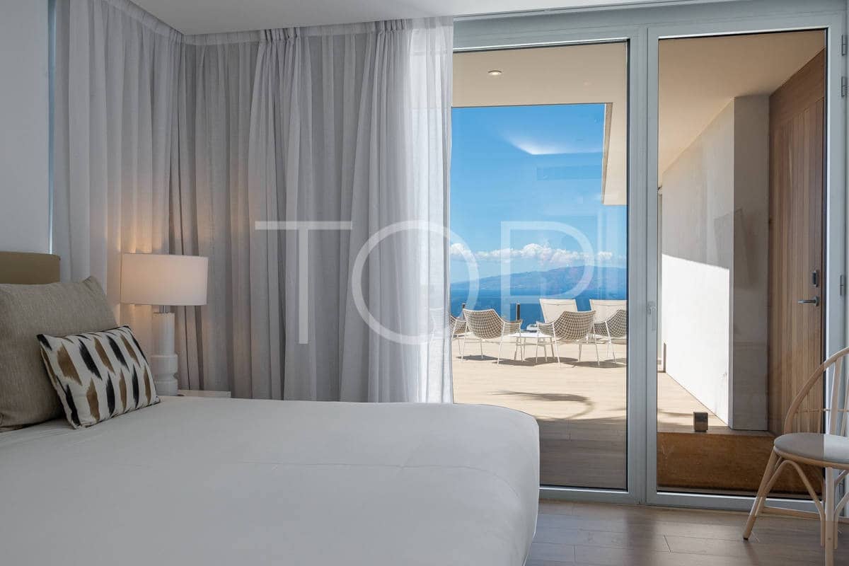 3 soveværelse Villa til salg i Guia de Isora med swimmingpool garage - € 2.100.000 (Ref: 8948258)