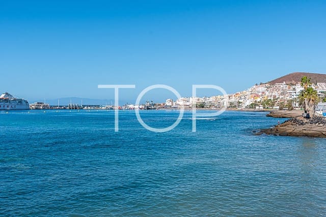 2 bedroom Flat for sale in Los Cristianos, Arona with pool garage - € 674,080 (Ref: 8952385)