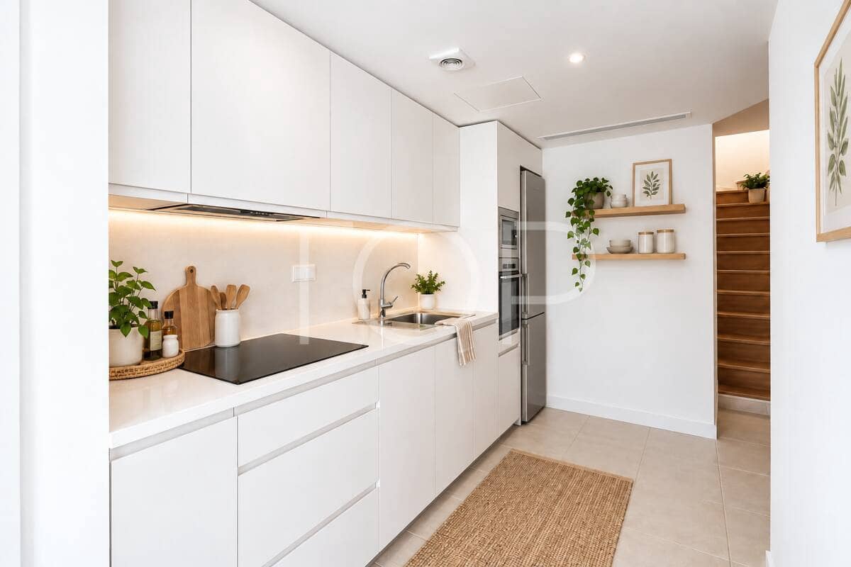 2 bedroom Flat for sale in Los Cristianos with pool garage - € 674,080 (Ref: 8952385)
