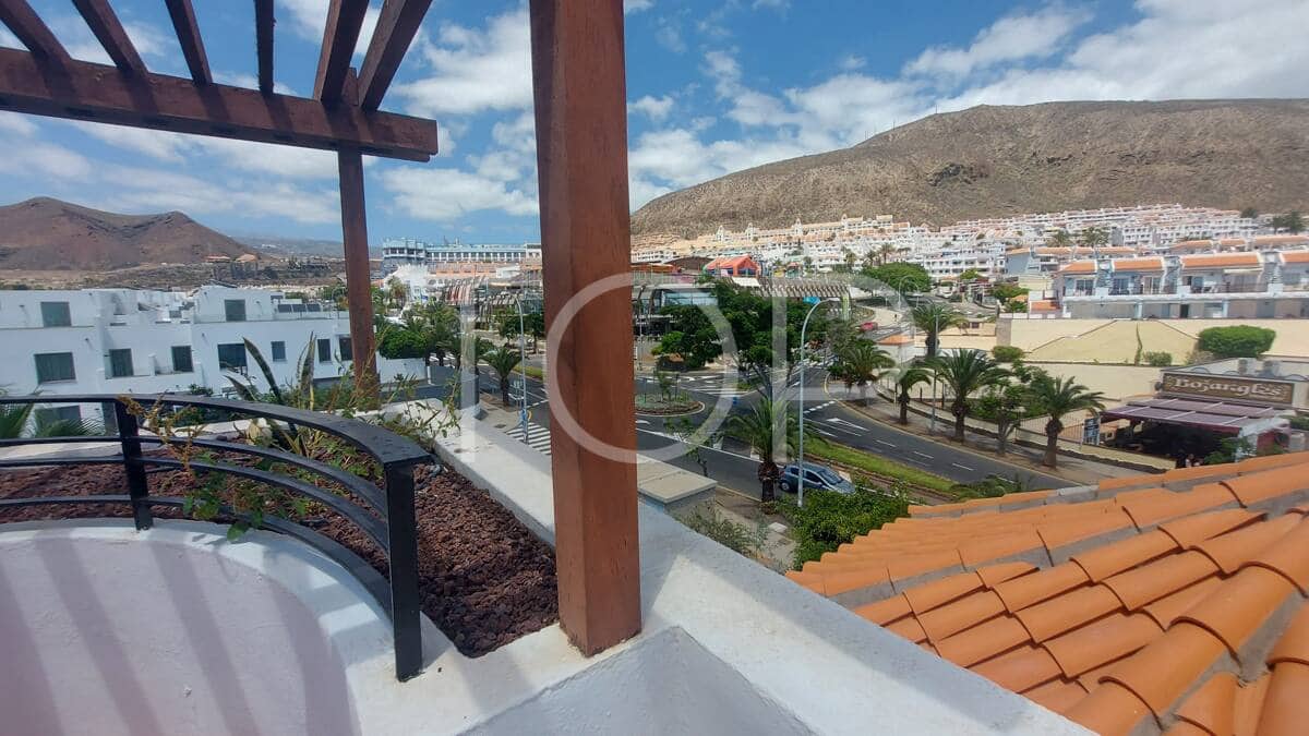 2 slaapkamer Penthouse te koop in Los Cristianos met garage - € 691.130 (Ref: 8953908)